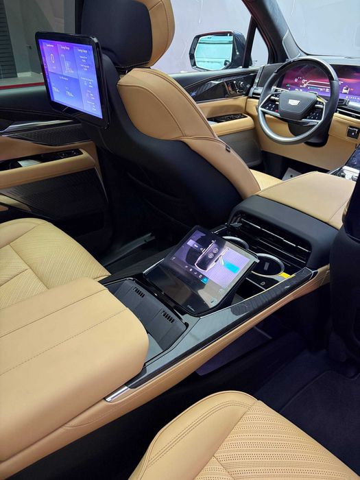 Продается Cadillac Escalade IQ V