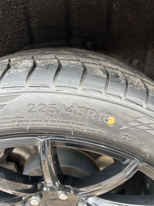 Продам R18 225/45