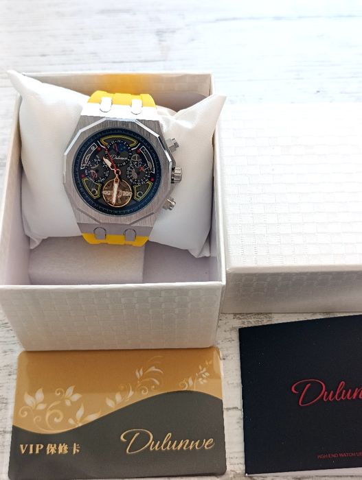 Ceas automatic/mecanic portocaliu/galben,nu eco drive-nou,în cutie