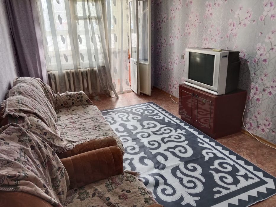 Сдам 2-х комнатную квартиру на пр. Сатпаева 54 за 195000 тг в месяц.