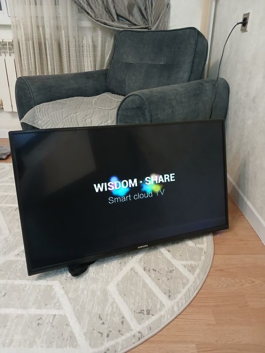 Прдается Смарт телевизор