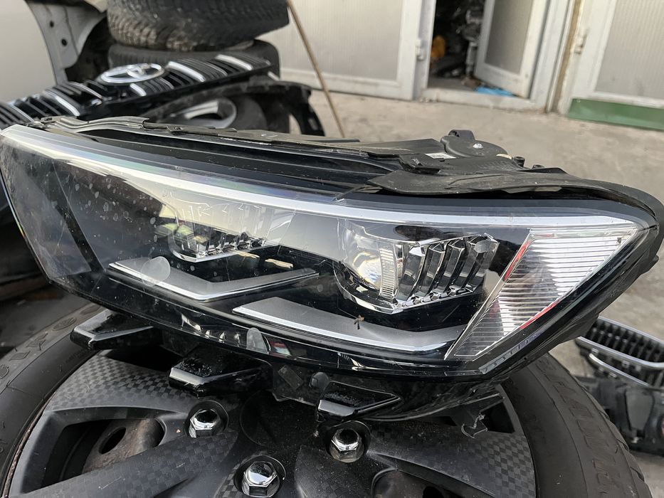 Ляв и десен фар VW T-Roc