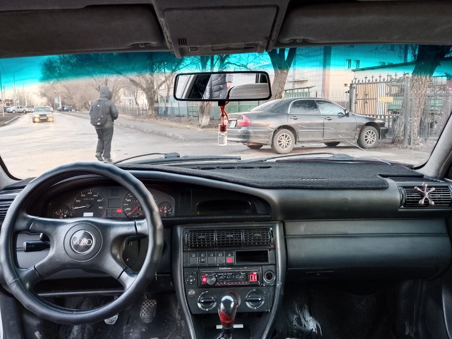 Продам Ауди 100 с4