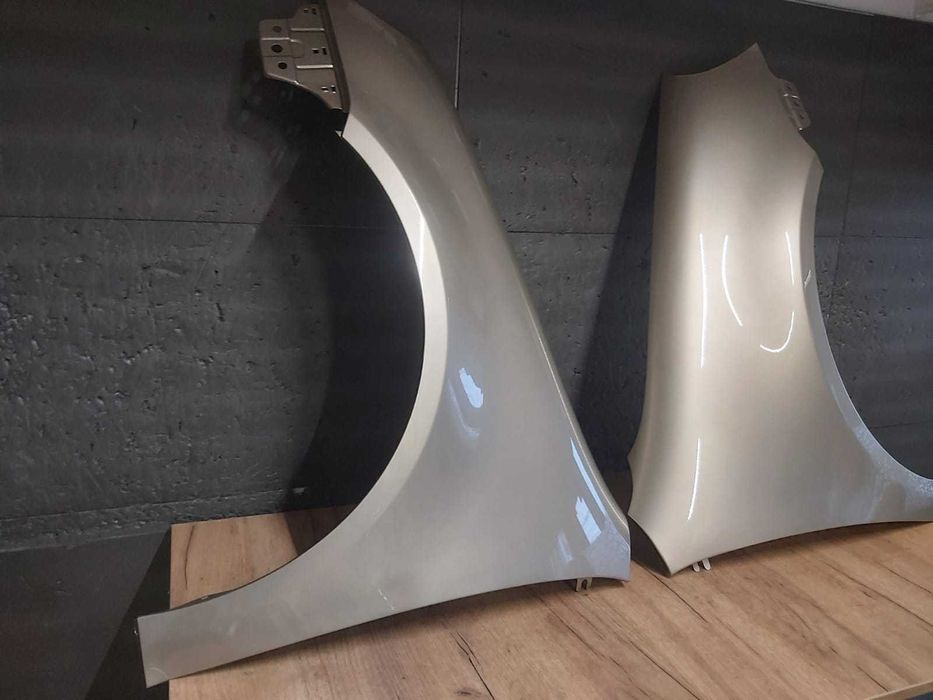 Aripa Fata Dreapta + Stanga VW Golf 5 V 2004-2008 (LA1W (Auriu))