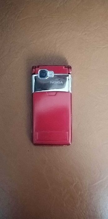 Vand carcasa completa si originla pt Nokia N76 (rosu sau negru)