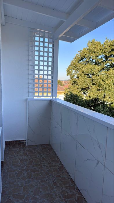 Inchiriez apartament cu 2 camere