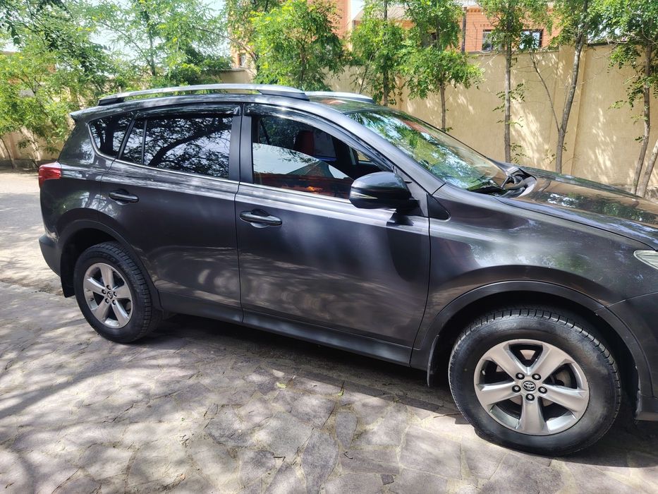 Rav 4      2014г