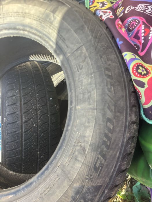Продам резину 205/70 r15