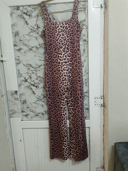 Продам по 1500 ТГ вся одежда