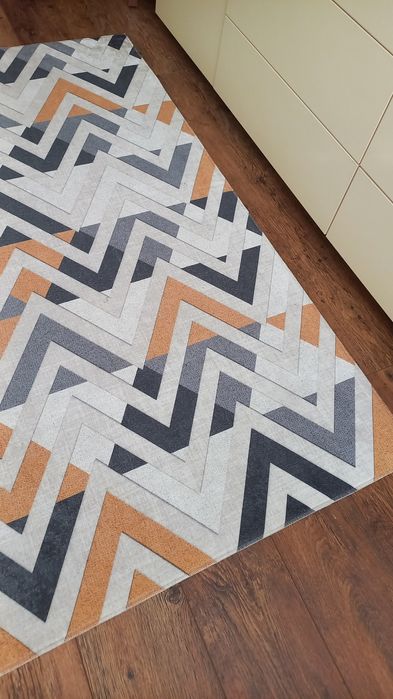 Covor antiderapant 130x180 modern -Tg Mures