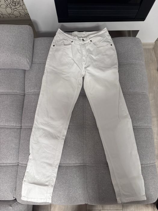 Blugi Albi Zara