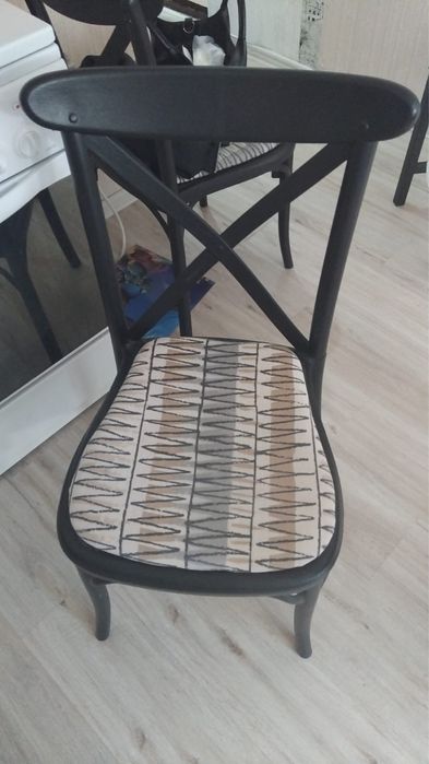 Продам стулья 7500