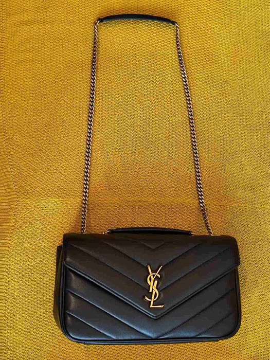 Yves Saint Laurent YSL Чанта с верижка от мека агнешка кожа