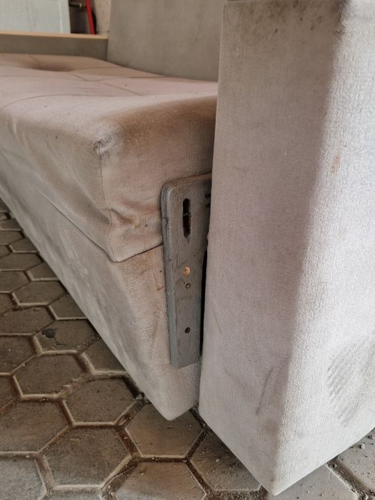 Отдам диваны даром