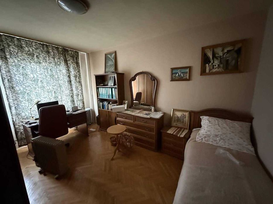 Продава се Тристаен апартамент в Пловдив, Христо Смирненски - 92 кв.м за 743 €/кв.м - Снимка #4