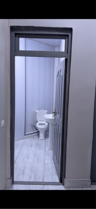 нотурар бино сотилади (магазин  офес кафе цех ) 3 метир йулгача масофа