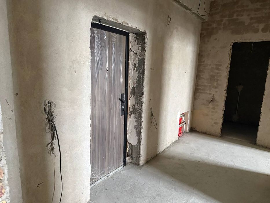 2 xonalik kvartira 2 etaj 61 kv.m.Lifti bor.