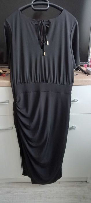 Рокля за красивата жена