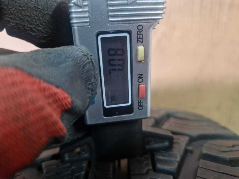 2 Uniroyal R16 205/60
зимни гуми 
DOT4318