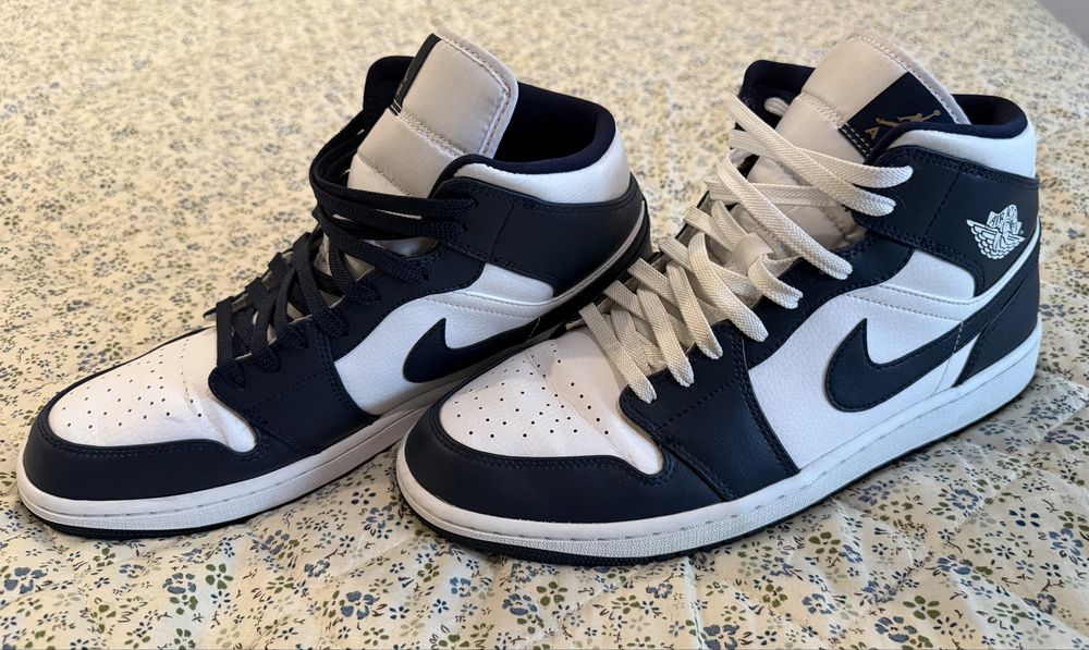 Air Jordan 1 Mid
