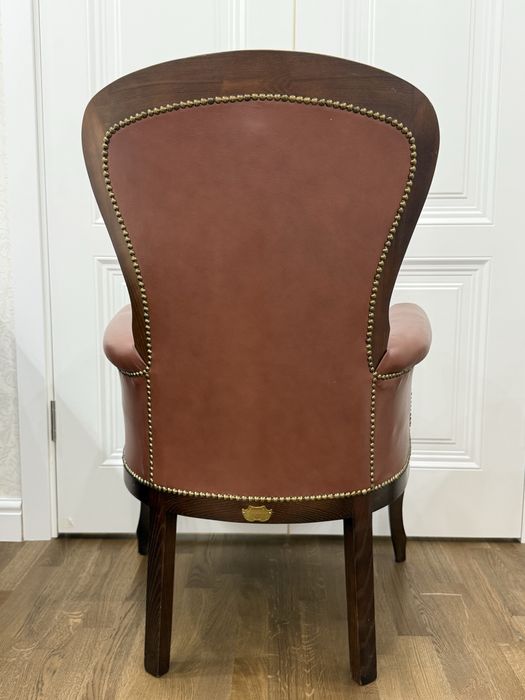 Кресло кожаное Amadeus