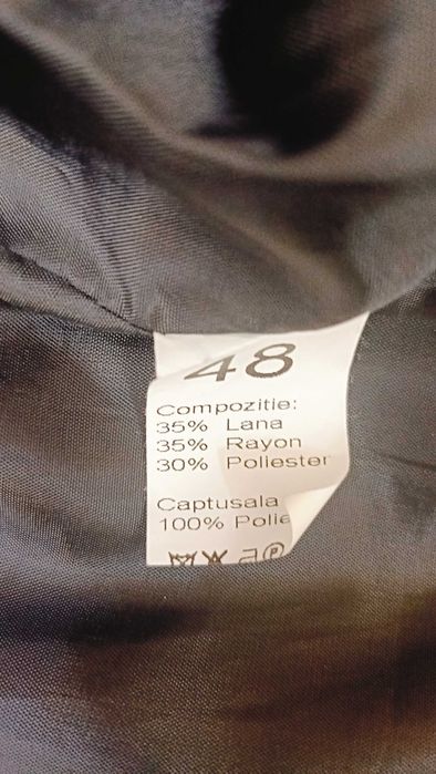 Sacou Barbati,bleumarin închis,mărimea 48,model dungat
