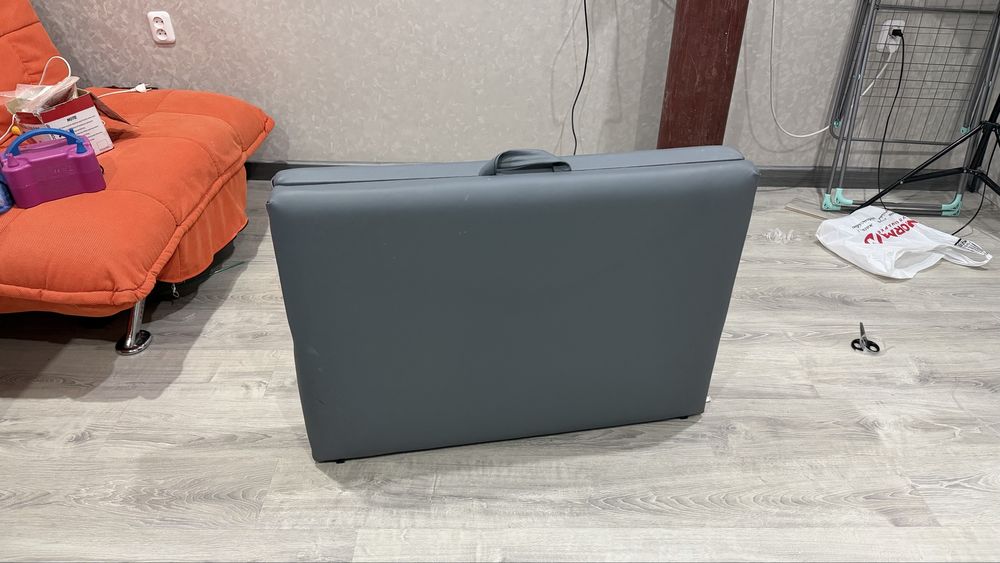 Кушетка для наращивания ресниц