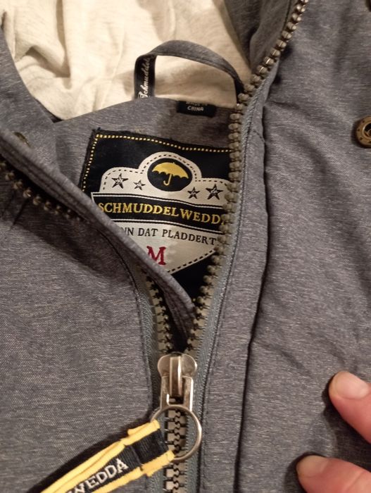 Geacă măsura M.     .