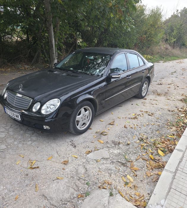 Продавам Mercedes W211