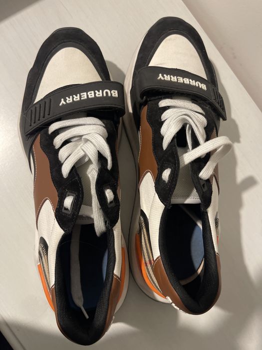 Adidasi Burberry