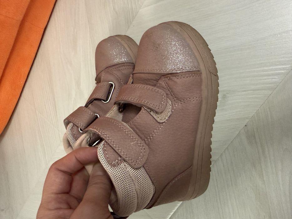 Весенние сапоги для девочки