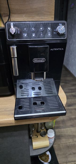 Кофемашина Delonghi Autentica