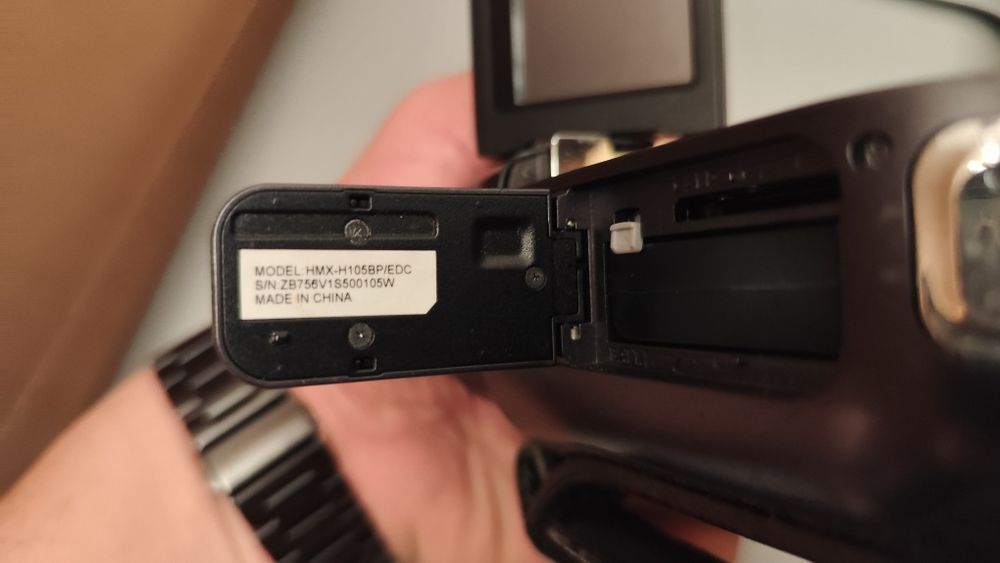 Camera Video SAMSUNG HMX-H105BP