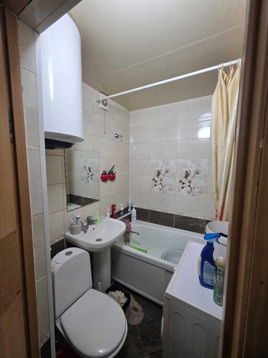 Продается 2-комн квартира в Сортировке. Срочно! Торг!