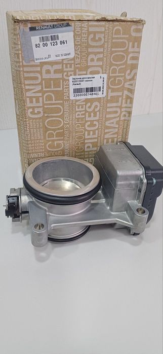 Дроссель Логан Ларгус Рено 16клапанов