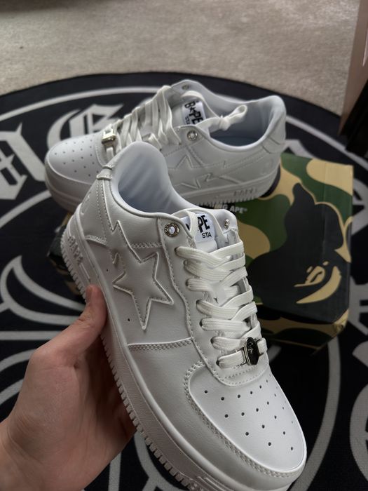Bapesta triple Black sau triple whitee