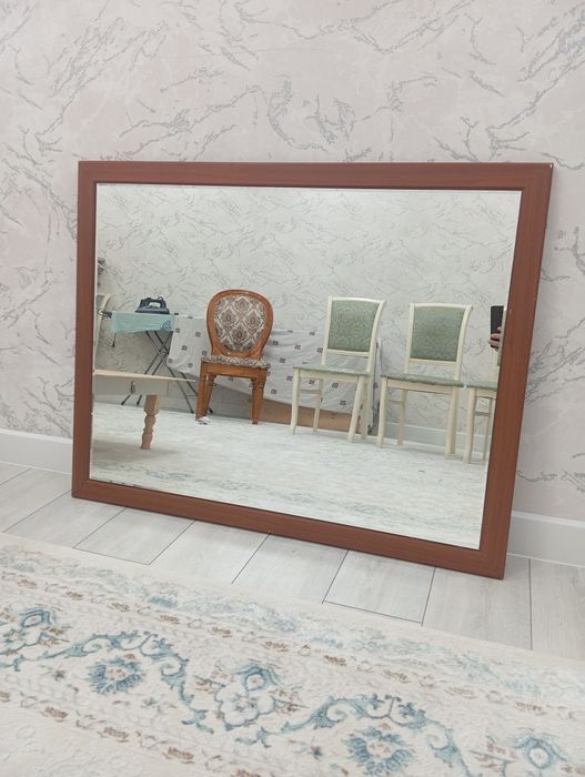 продам зеркало в хорошем состоянии