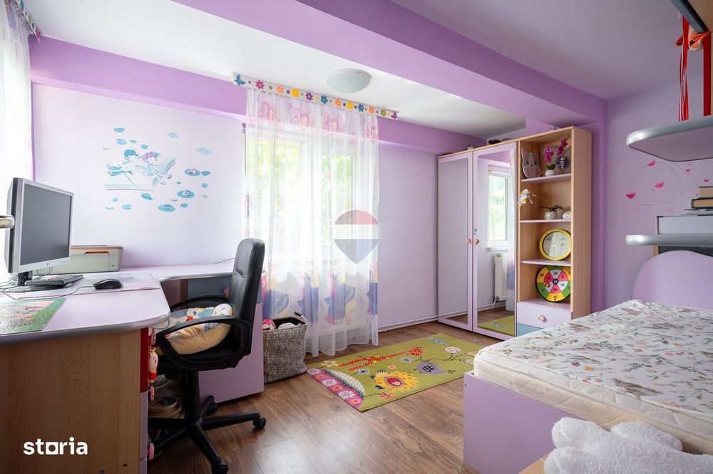 Apartament cu 3 camere, parcare, curte si spațiu depozitare în Sacele