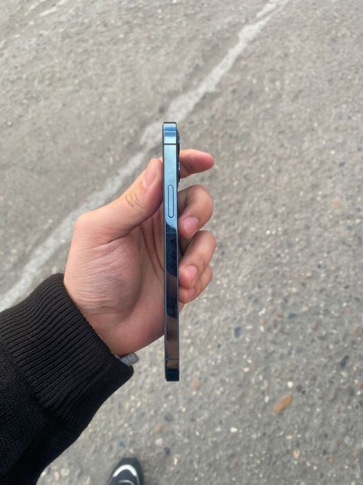 Продам iPhone 12 Pro айфон 12 про