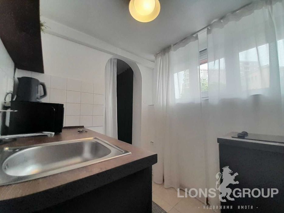 1-стаен апартамент за продажба .Град Варна.квартал Чайка.