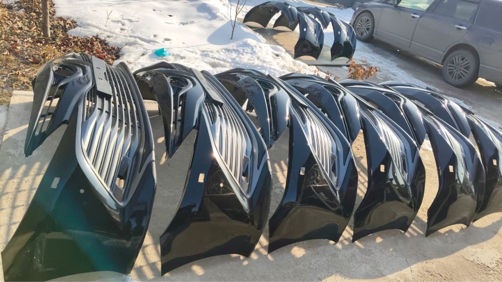 Бампер на Toyota Camry 70