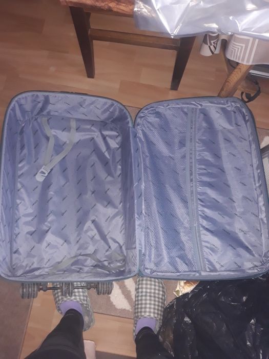 Много запазен куфар