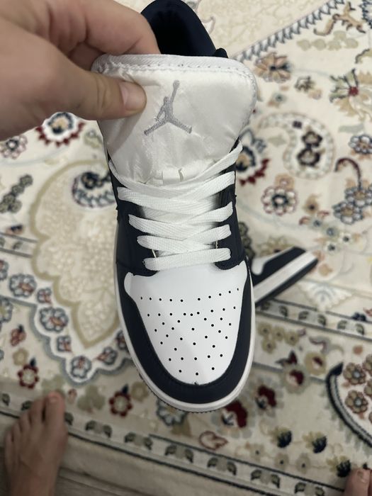 Найк джорданы ..