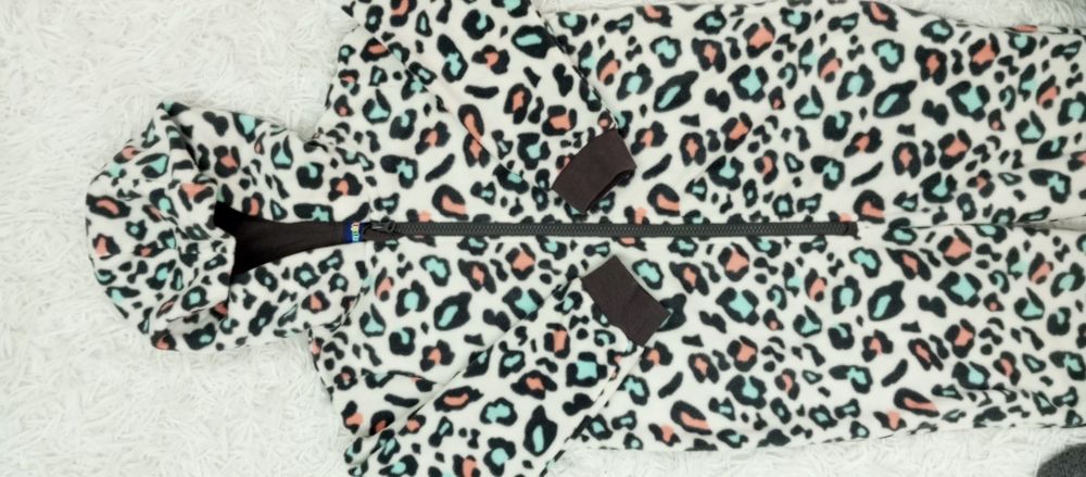 2 Compleuri pufoase tip tigru și leopard