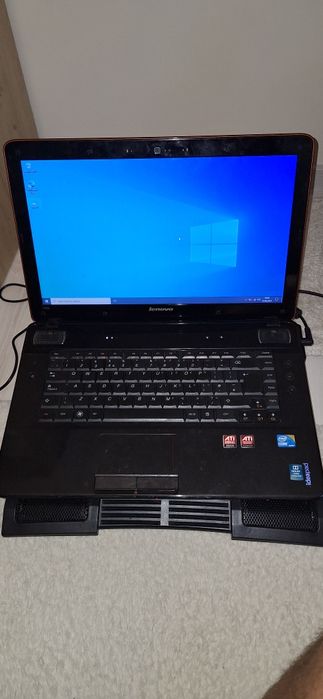Laptop Lenovo ideapad y560