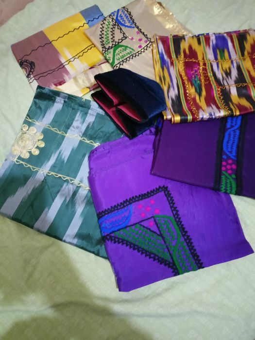 Платки атласные и тюбитейки 2 шт