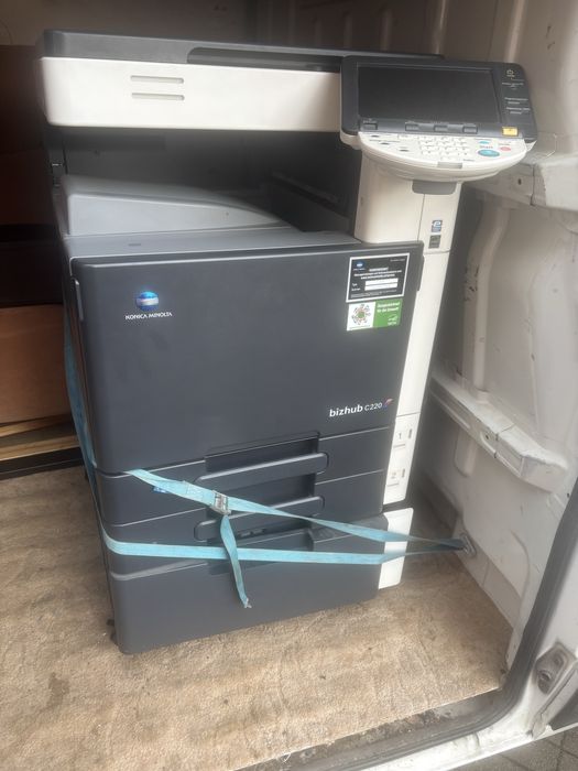 Konica minolta bizhub c220