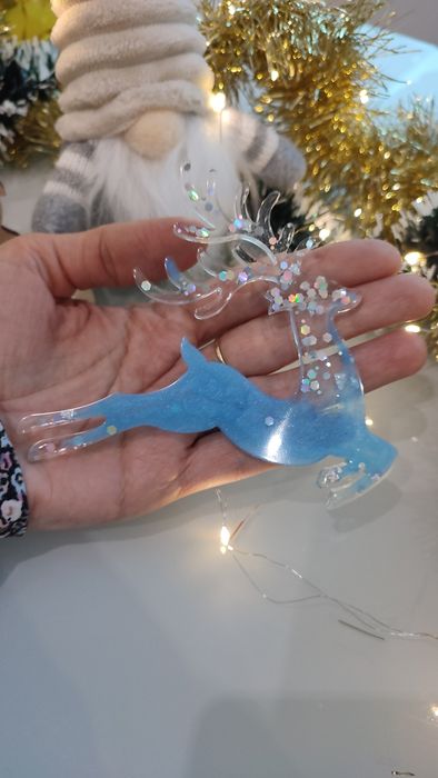 Ръчно изработени фигурки за елха от епоксидна смола