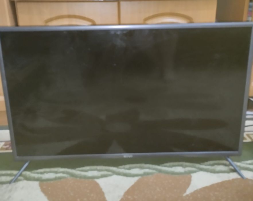 Телевизор Kivi не рабочий