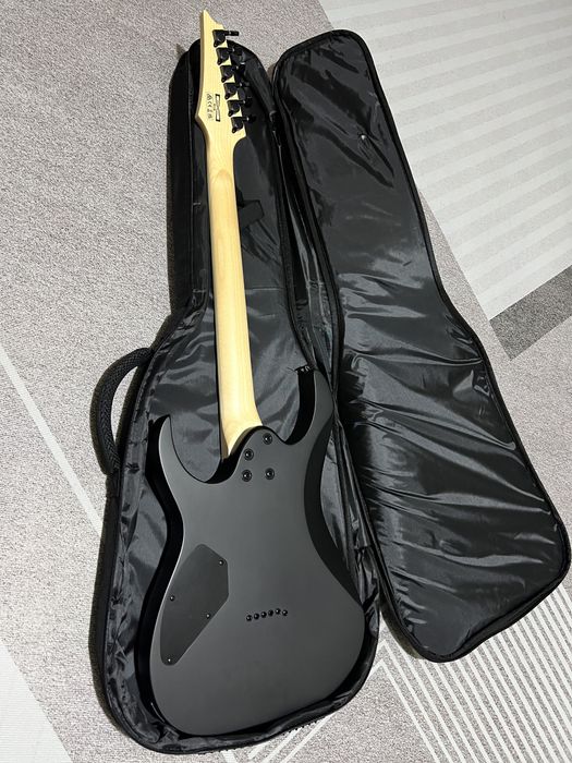 Электрогитара ibanez